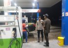 Giat Polsek Pangenan melaksanakan kegiatan monitoring ketersediaan BBM jelang perayaan Natal tahun 2025 di SPBU Desa Pangenan Kec. Pangenan Kab. Cirebon