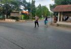 Polsek Gegesik Laksanakan Gatur Lalin Pagi untuk Ciptakan Keamanan dan Kelancaran Arus Lalu Lintas