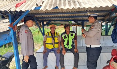 Polsek Arjawinangun Patroli Dialogis, Himbau Ojek Dalam Rangka Ops Keselamatan LOdaya 2026
