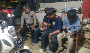 Cegah Gangguan Kamtibmas, Unit Patroli Polsek Gebang Sampaikan Himbauan Kamtibmas kepada Remaja di Desa Kalimekar