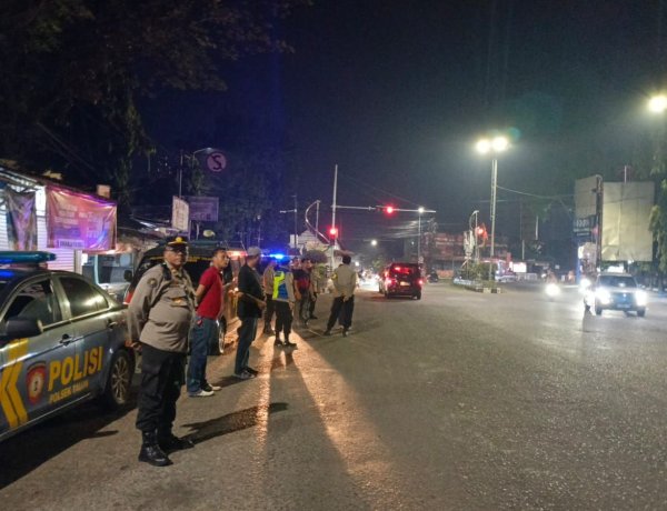 Kapolsek Talun Pimpin Patroli Malam Aman